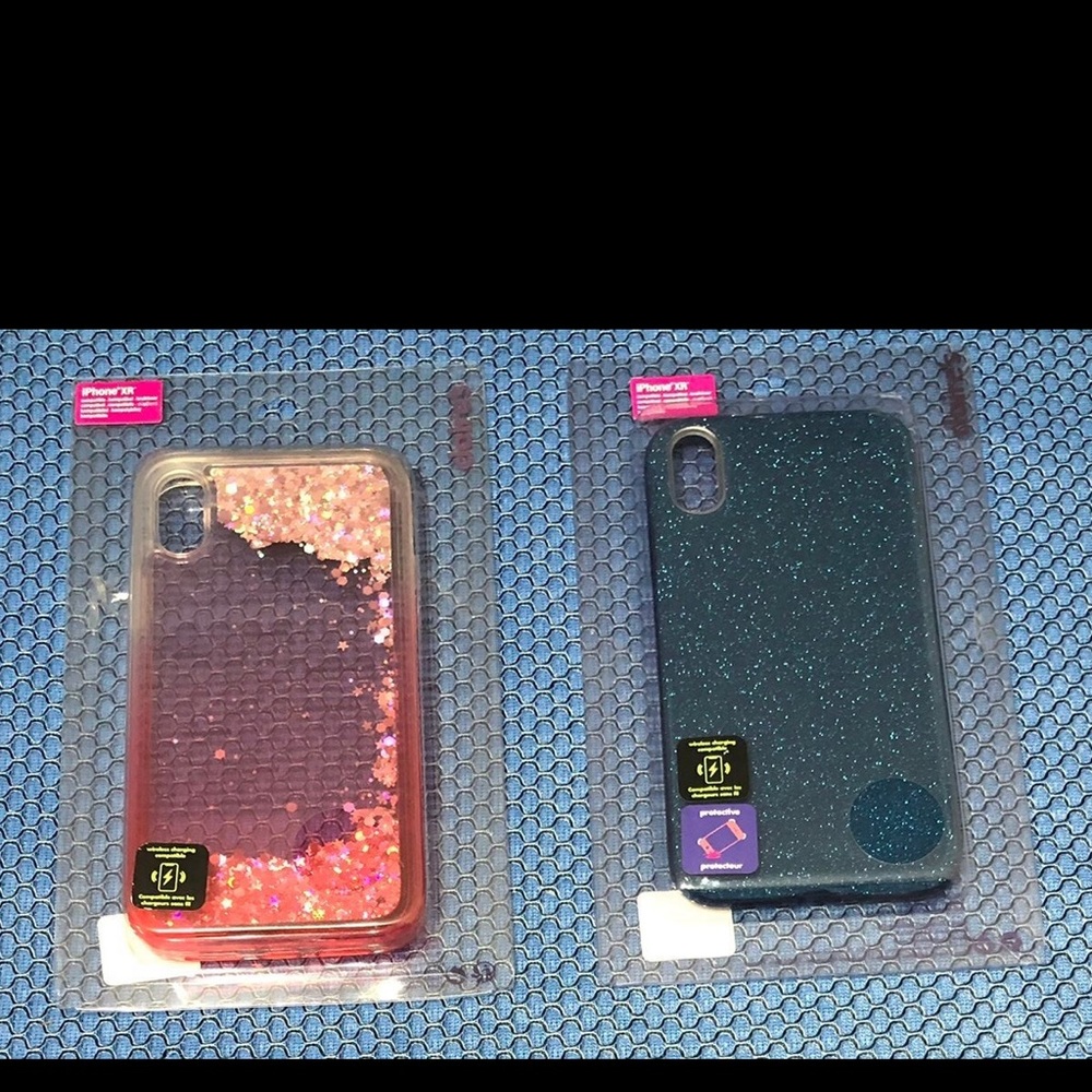 Claire’s 2 iPhone XR Case pink/blue.